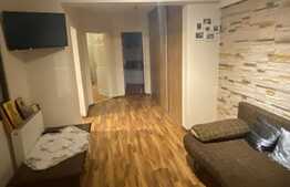 Apartament 3 camere, intermediar, parcare, zona Cetatii
