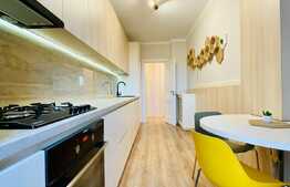 Apartament cu 2 camere, 65 mp, lux, garaj, zona Piata Cipariu