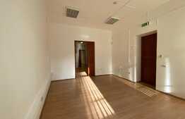 Cladire istorica Ultracentrala, 600 mp, ideal clinica sau sediu de firma