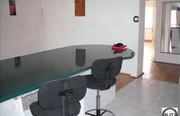 Apartament 4 camere zona Titulescu! Pret Bun!