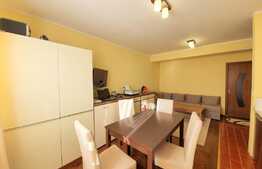 Vanzare 3 camere, zona strazii Sub Cetate!