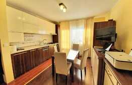 Vanzare 3 camere, zona strazii Sub Cetate!