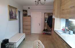 Oportunitate! 2 camere, decomandat, boxa, parcare, zona  Plopilor