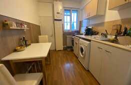 Apartament 2 camere, decomandat, balcon mare, in zona strazii Vânătorului