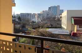 Apartament cu 2 camere, 78 mp, garaj, zona strazii Paris