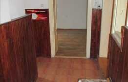 De vanzare 2 camere, 76 mp utili, zona strazii Horea! Garaj!