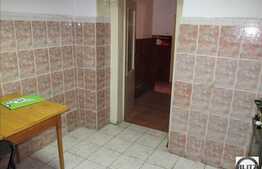 De vanzare 2 camere, 76 mp utili, zona strazii Horea! Garaj!