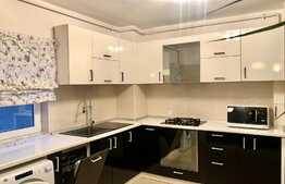 Apartament 4 camere, 100 mp, zona Racadau 