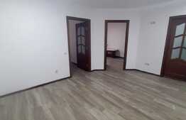 Apartament renovat, parcare, debara, electrocasnice noi, etaj intermediar, zona Terra