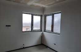 De vanzare casa tip duplex, semifinisat, 120 mp utili,125 mp teren,Exterior Est