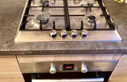 De inchiriat apartament 2 camere decomandate, 68 mp, zona Polivalenta