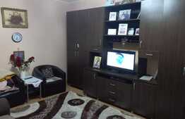 Apartament 3 camere, zona strazii Bucuresti