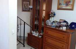 Casa de vanzare, 220 mp, 480 mp teren, zona Stupini