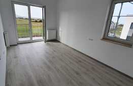 Apartament 3 camere, 70 mp, boxa, etaj intermediar, zona Tractoru 