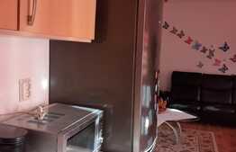 Apartament 3 camere, 64 mp, parcare, zona Teilor!