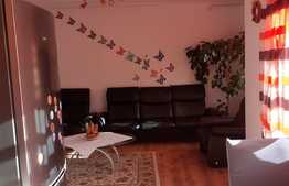 Apartament 3 camere, 64 mp, parcare, zona Teilor!