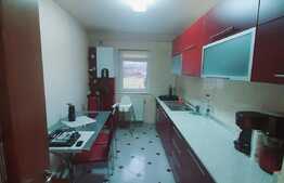 Suprafata generoasa, decomandat, balcon inchis, expunere sudica, parcare, zona Muzeul Apei