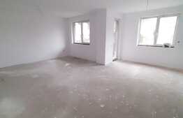 Posibilitate compartimentare 3 camere, boxa, incalzire in pardoseala, zona Tauti