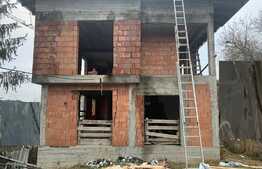 Vanzare casa individuala, la rosu, 600 mp teren, zona VIVO!