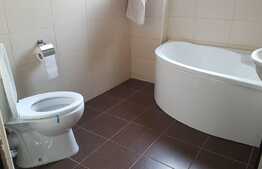 Apartament de inchiriat cu 3 camere, 67 mp, loc de parcare subteran, zona strazii Romul Ladea