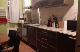 Apartament 3 camere, 80 mp, zona Eroilor, loc de parcare