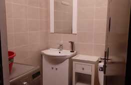Apartament 3 camere, 80 mp, zona Eroilor, loc de parcare