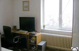 3 camere la 5 minute de Policlinica Interservisan, cu boxa la subsol si parcare