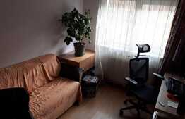 Apartament 3 camere, decomandat, 50 mp in Intre Lacuri!