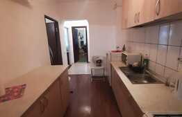 Gradina 47 mp, balcon inchis, terasa, camara, parcare, decomandat, zona Eroilor