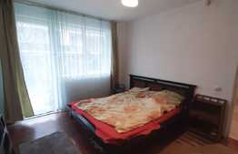 Gradina 47 mp, balcon inchis, terasa, camara, parcare, decomandat, zona Eroilor