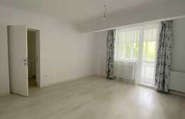 Apartament 3 camere, central, etaj intermediar, ideal pentru investitie