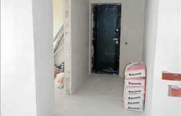 Apartament de vanzare cu 4 camere, 105 mp utili