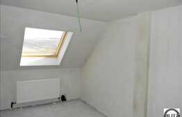 Apartament de vanzare cu 4 camere, 105 mp utili