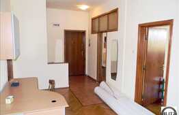Apartament cu 4 camere, 140 mp! Ideal pentru o familie/protocol !!!