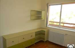 Apartament cu 4 camere, 140 mp! Ideal pentru o familie/protocol !!!