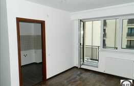 1 camera de vanzare, 38.7 mp , cu balcon, finisat nou