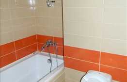 1 camera de vanzare, 38.7 mp , cu balcon, finisat nou