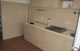 De vanzare 1 camera, 38 mp utili, decomandat, zona Porii! Loc de parcare!