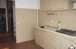 De vanzare 1 camera, 38 mp utili, decomandat, zona Porii! Loc de parcare!