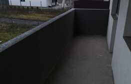 Apartament 3 camere, 68 mp, posibilitate garaj, zona Terra