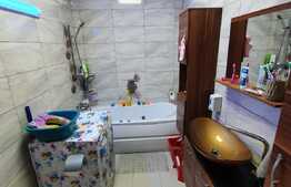 Apartament 3 camere, etaj intermediar, decomandat, 69 mp in Apahida!