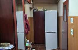 De vanzare, apartament 2 camere, 50 mp plus garaj, zona semicentrala