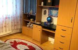 Apartament 4 camere decomandate, mobilat si utilat cu bun gust, panorama spre padure, zona linistita