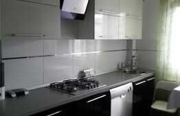 Apartament 3 camere, 71 mp, zona Podul Calvaria