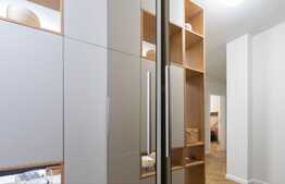 Apartament cu 2 camere, 60 mp, lux, zona Scala Center