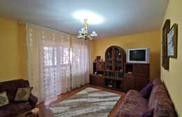 Apartament 3 camere decomandate, 2 bai, balcon, garaj