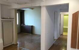 Apartament 3 camere, decomandat, 90 mp, zona Calea Bucuresti 