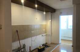 Apartament 3 camere, decomandat, 90 mp, zona Calea Bucuresti 