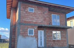 Casa semifinisata interior, 4 camere, 110 mp, teren 250 mp, zona Stupini