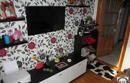 De vanzare apartament cu 4 camere, partial mobilat, zona FSEGA